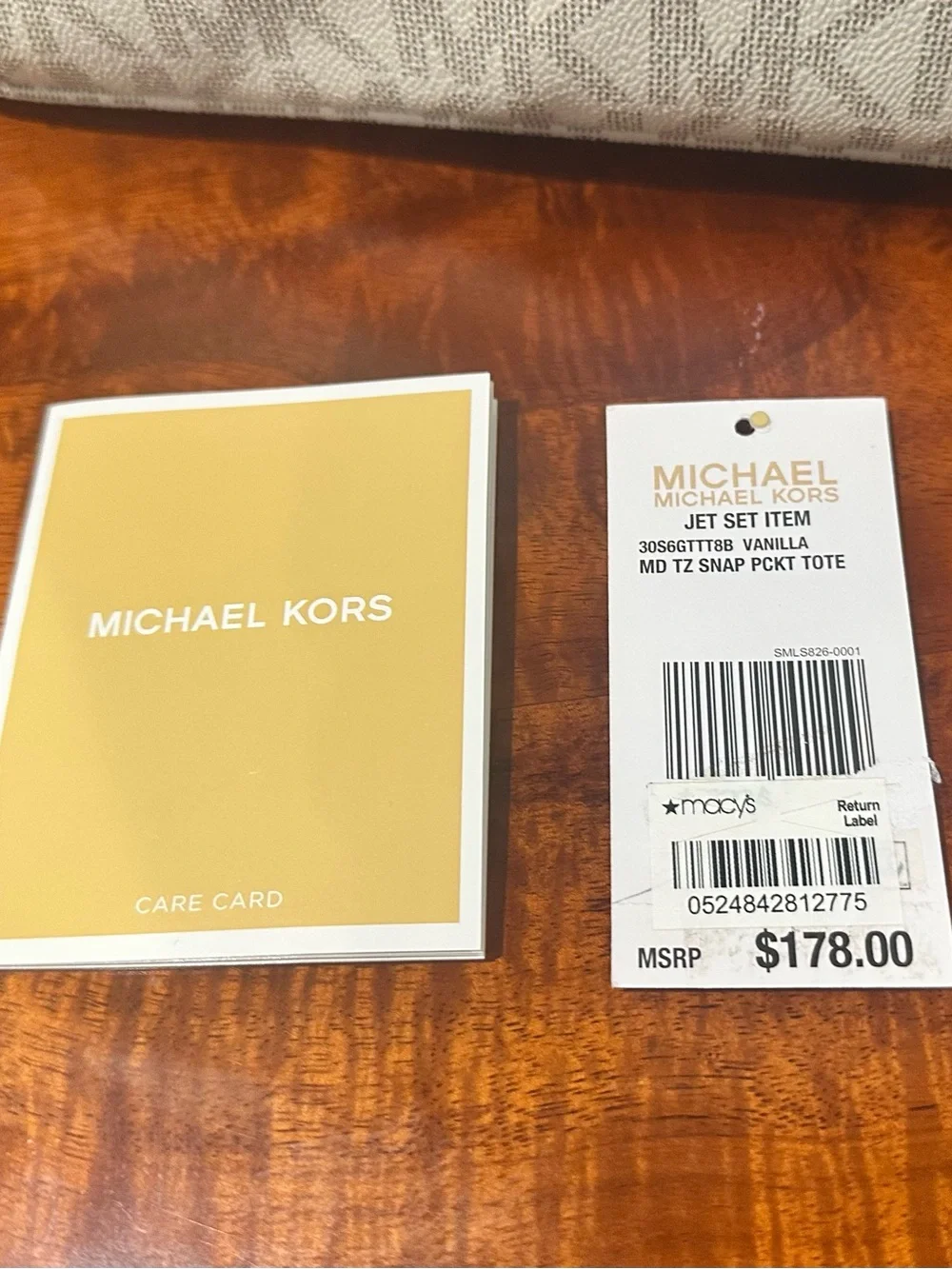 ✨ Michael Kors Jet Set Medium Signature Tote - Vanilla - Picture 7 of 7